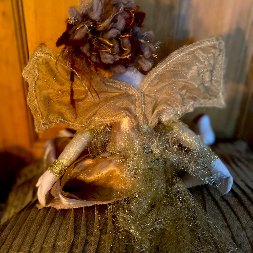 Dolls - Picture 6 of 7